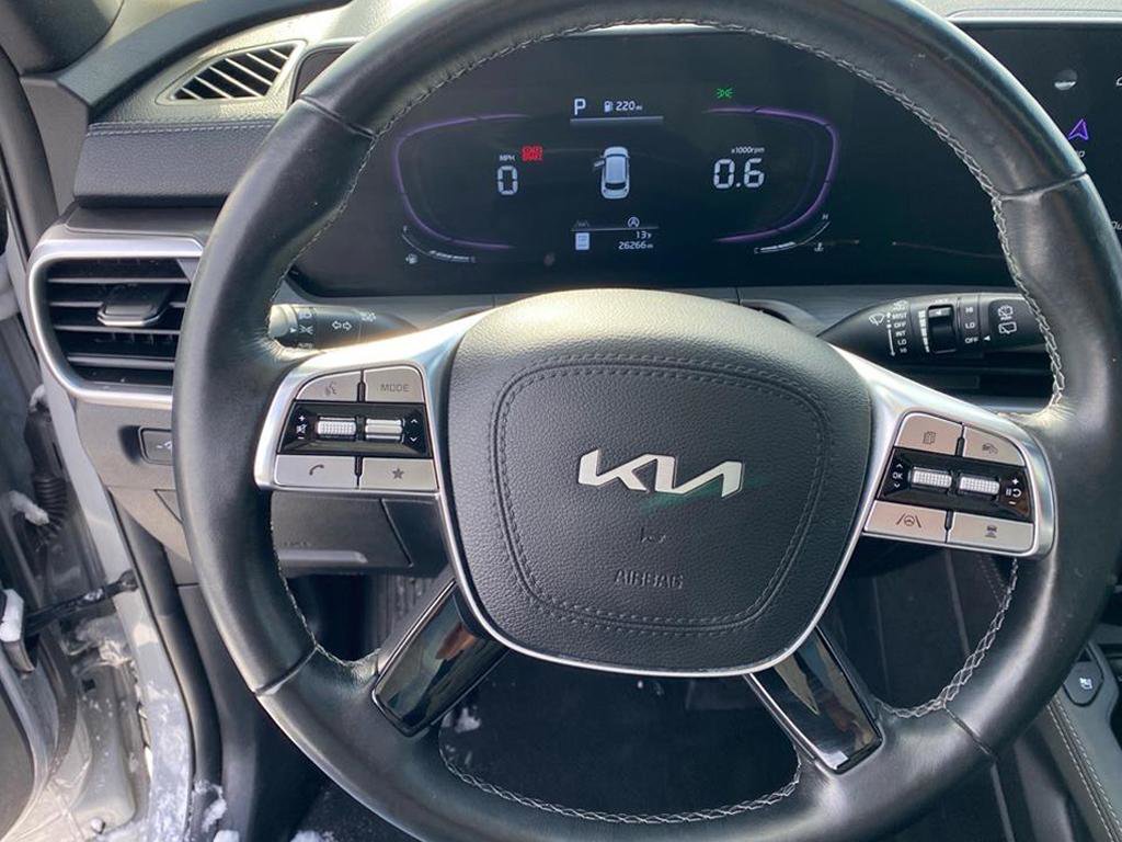 Used 2023 Kia Telluride EX X-Line image 7