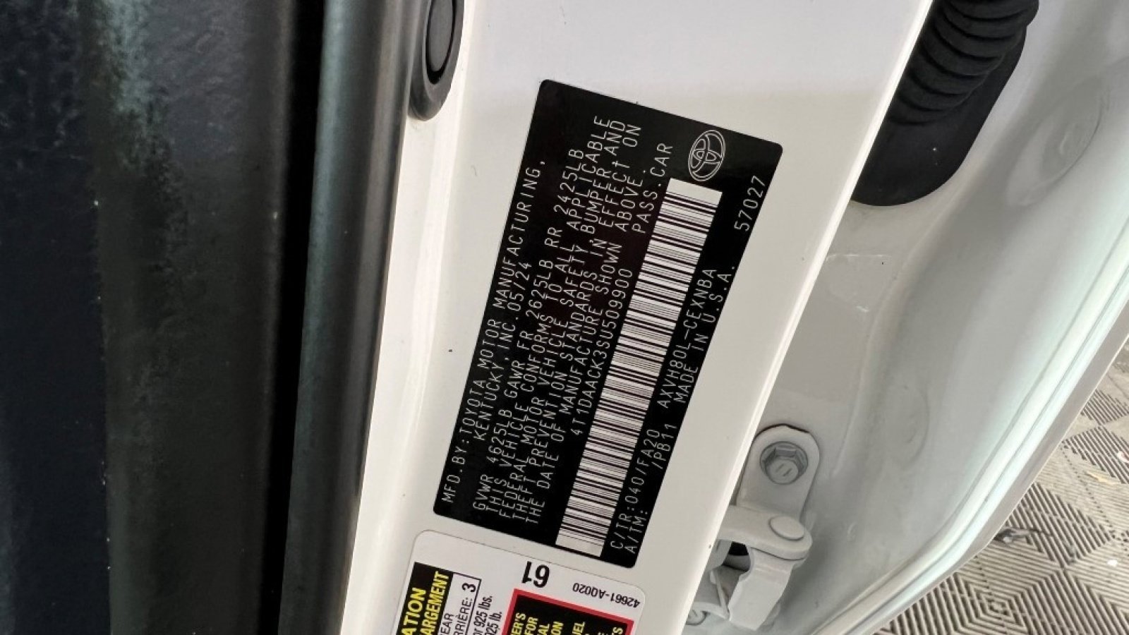 Used 2025 Toyota Camry LE image 37