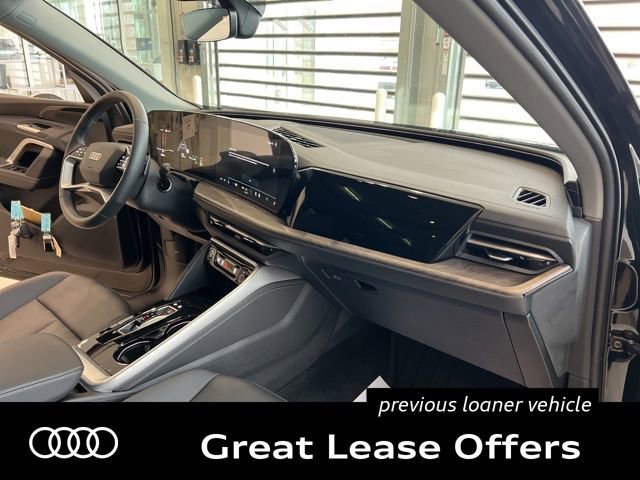 Used 2025 Audi Q5 Premium w/ Convenience Package AWD/4WD image 24