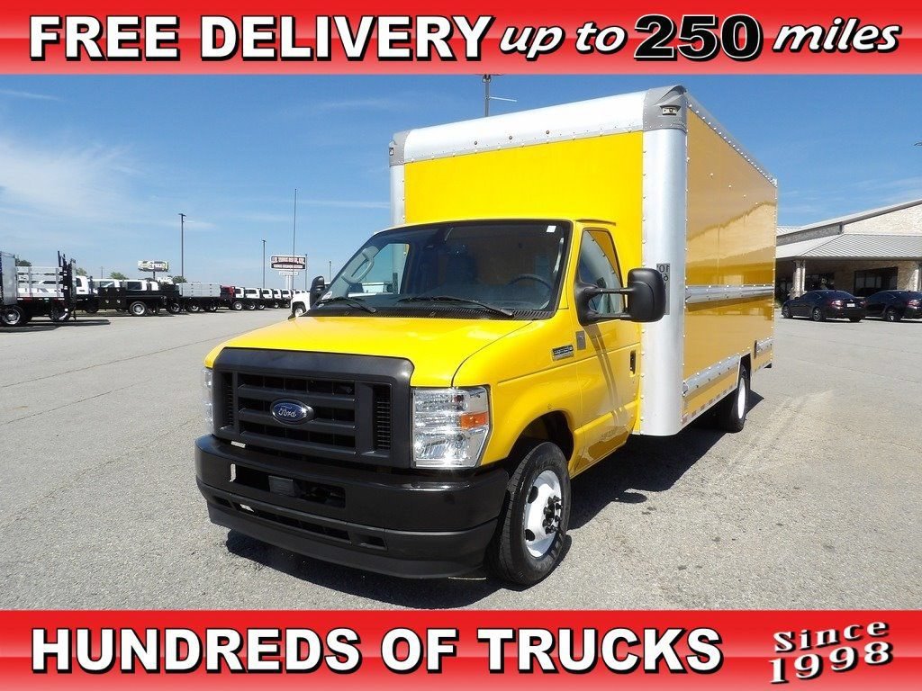 Used 2021 Ford E-350 and Econoline 350 Super Duty RWD image 1