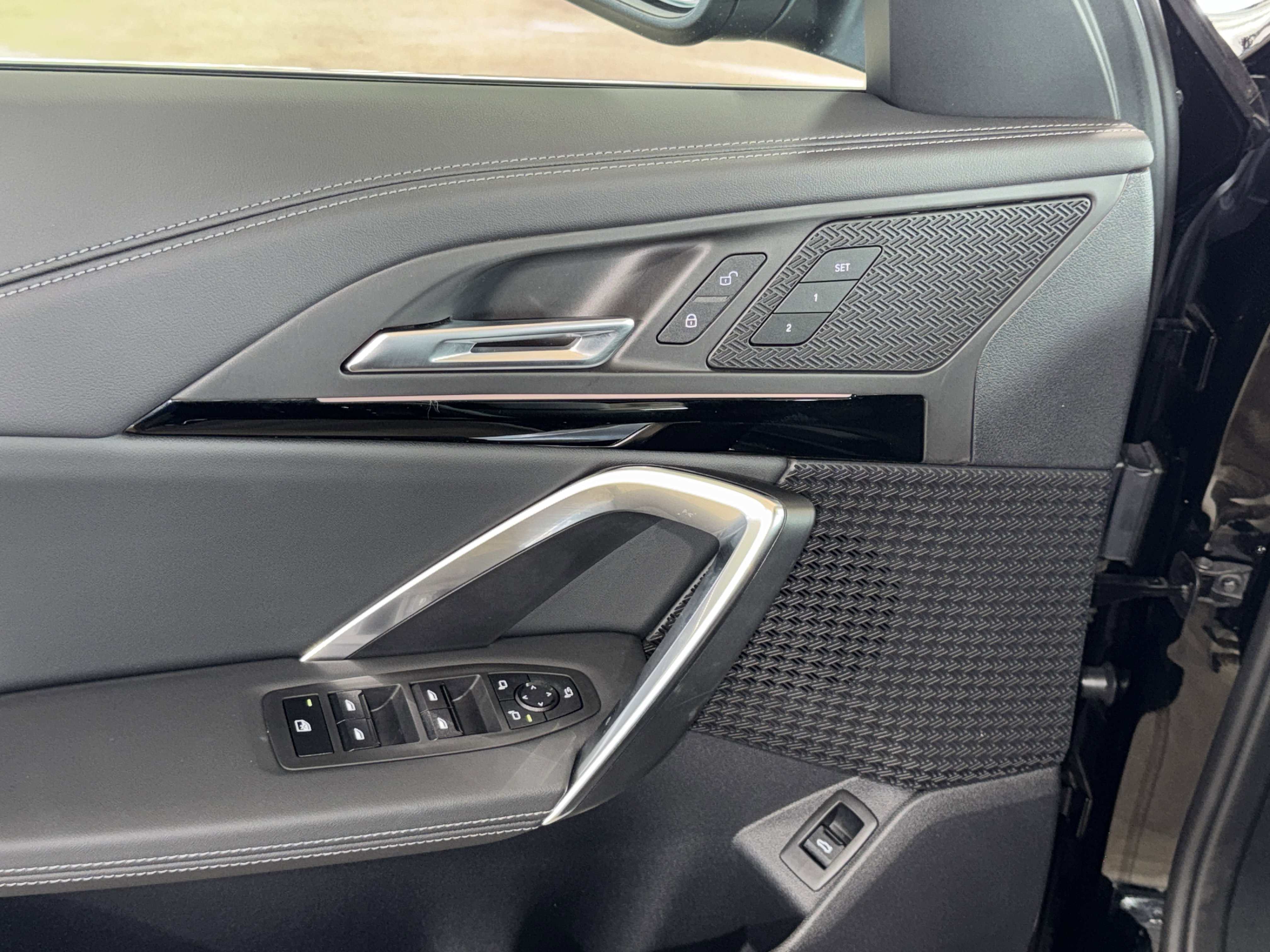 Certified 2023 BMW X1 xDrive28i w/ Convenience Package image 17