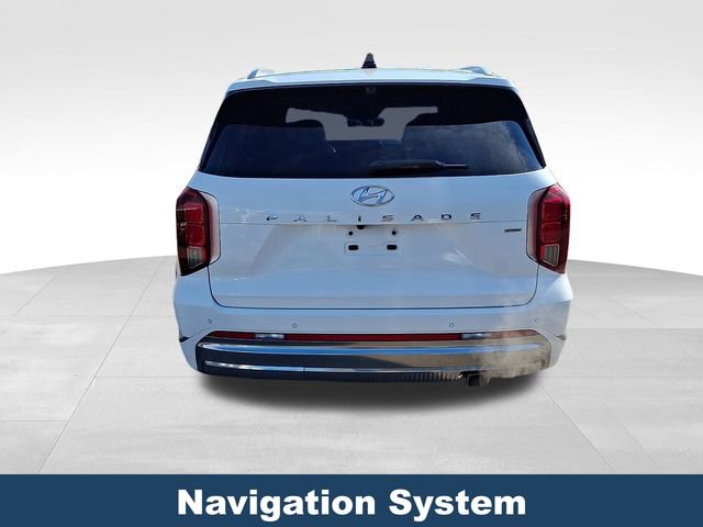 Used 2023 Hyundai Palisade Calligraphy image 6