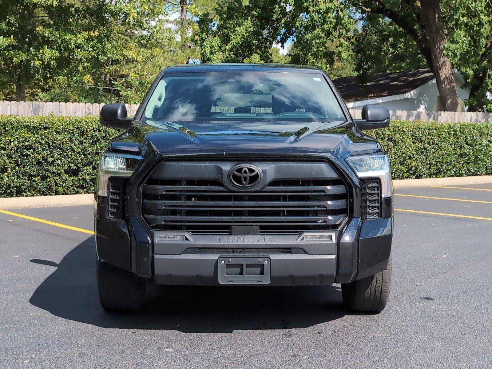 Used 2024 Toyota Tundra SR5 w/ SR5 Premium Package AWD/4WD image 9