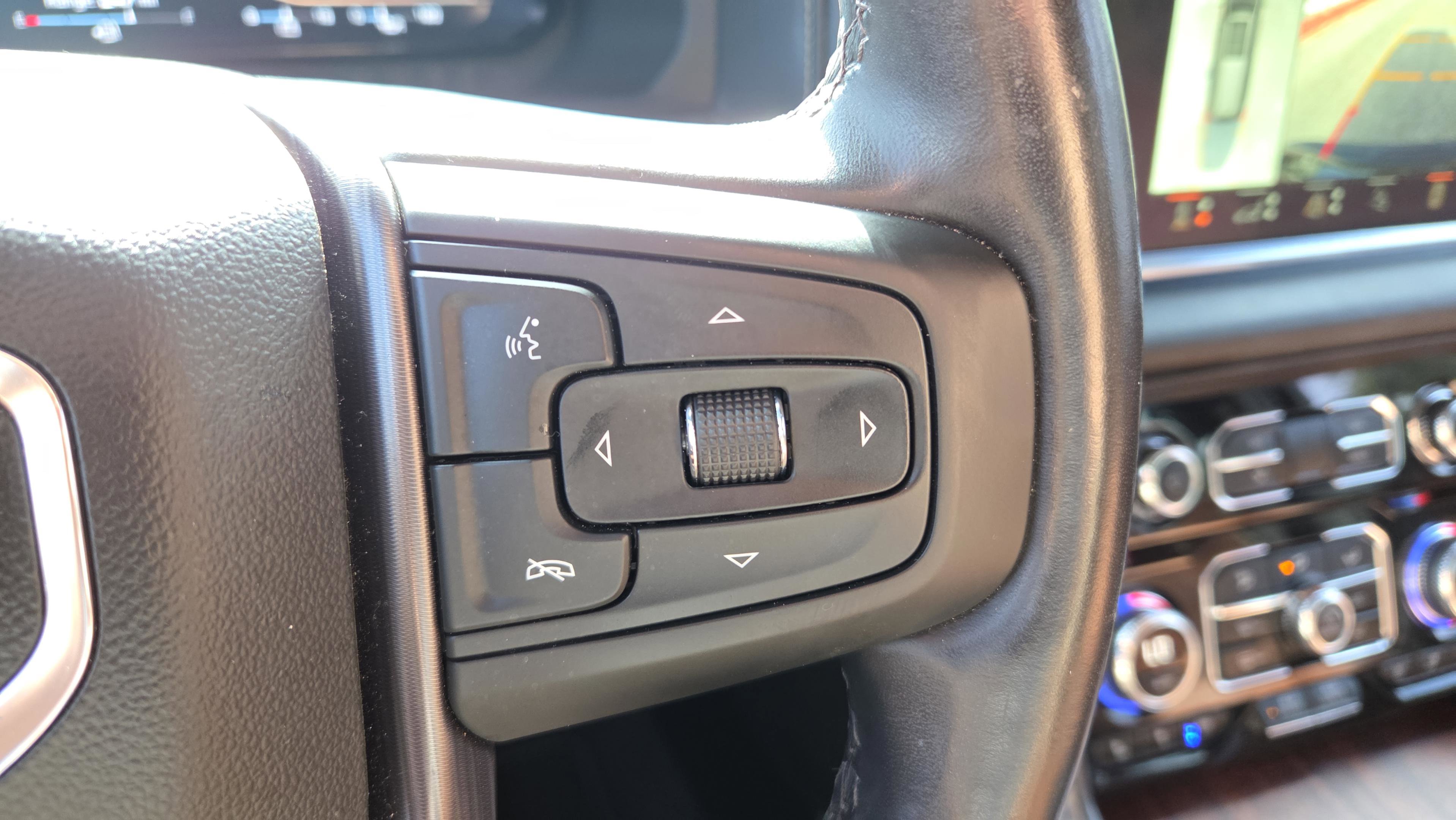 Certified 2023 GMC Yukon Denali Ultimate image 11