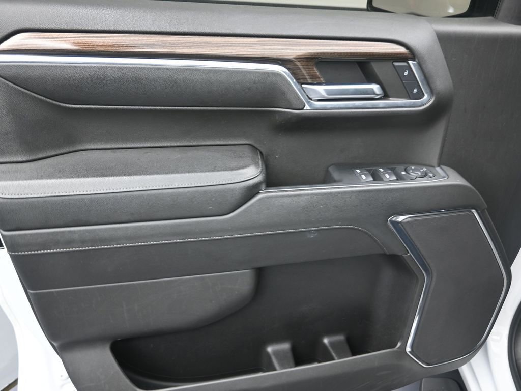 Used 2024 Chevrolet Silverado 1500 LT Trail Boss image 12