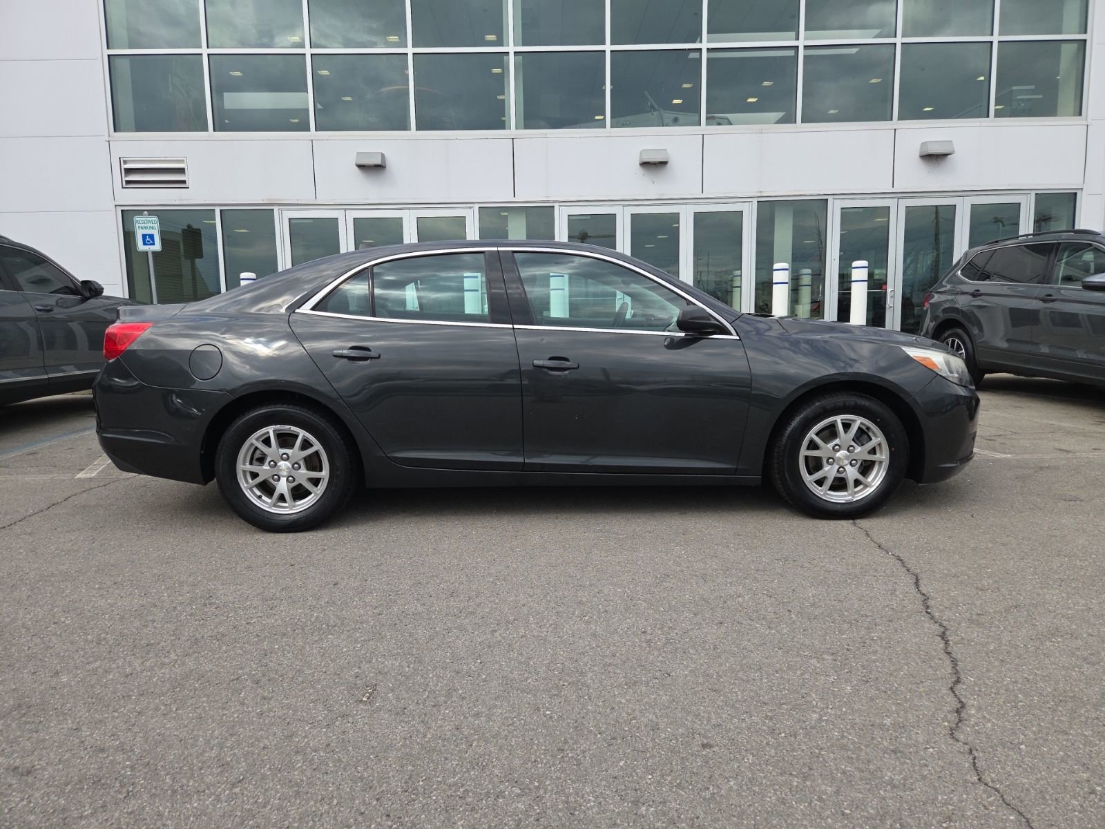 Used 2014 Chevrolet Malibu LS FWD image 5