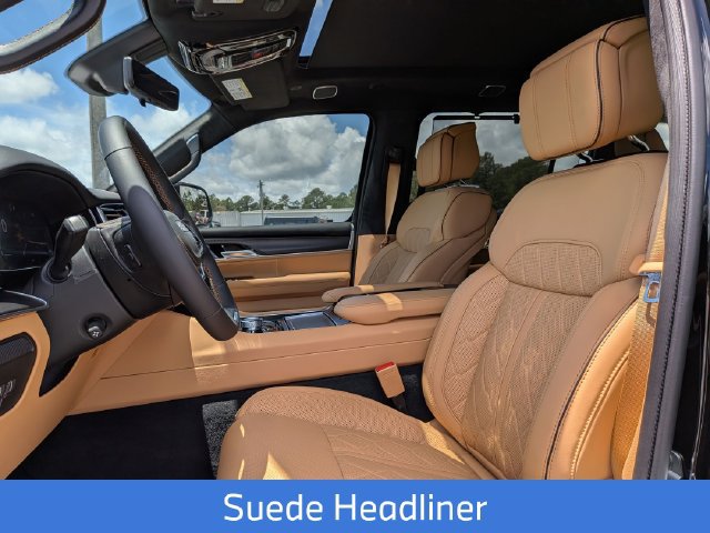 New 2026 Jeep Grand Wagoneer Summit AWD/4WD image 16