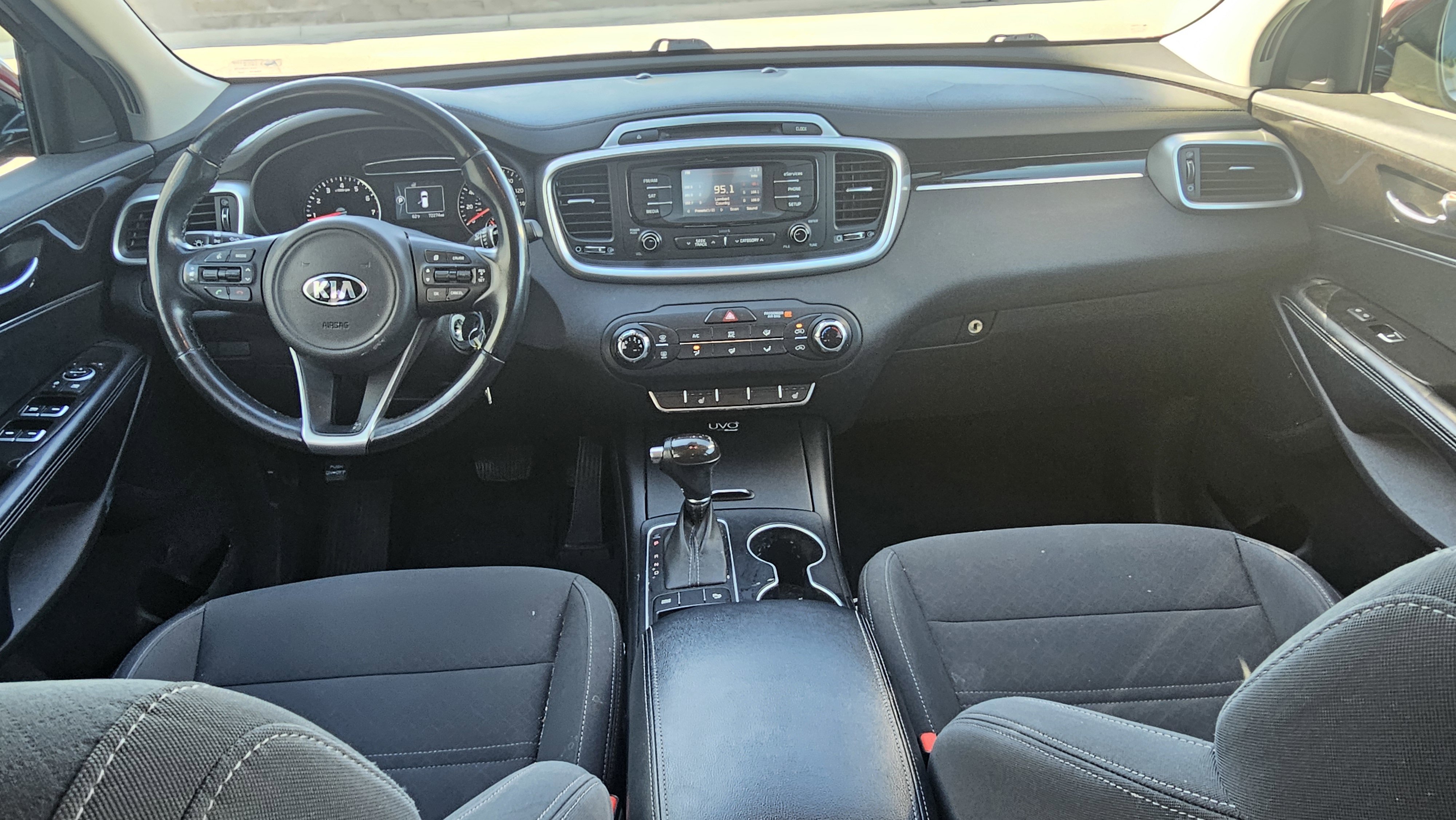 Used 2016 Kia Sorento LX w/ LX Convenience Package image 20