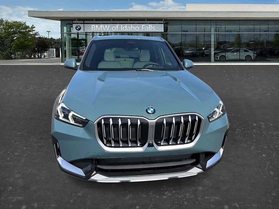 New 2026 BMW X1 xDrive28i w/ Technology Package AWD/4WD image 2