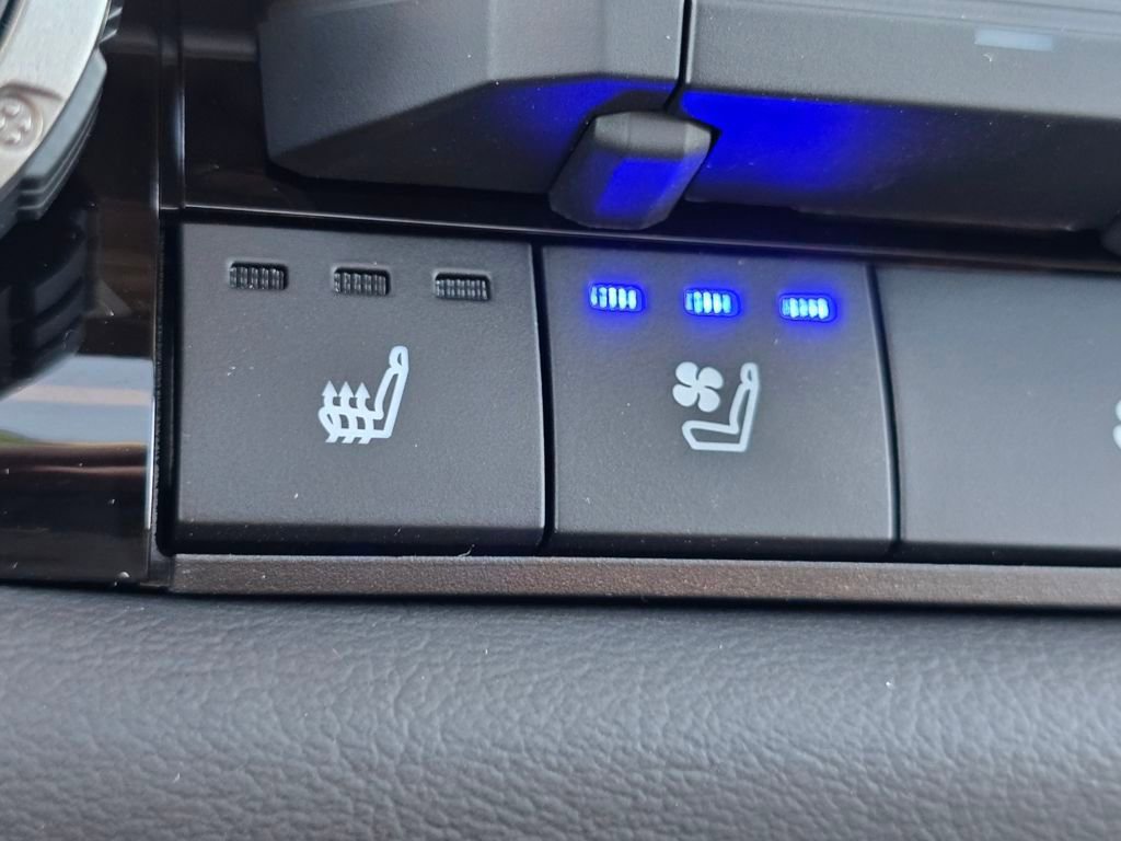 New 2026 Toyota Tundra Platinum image 5