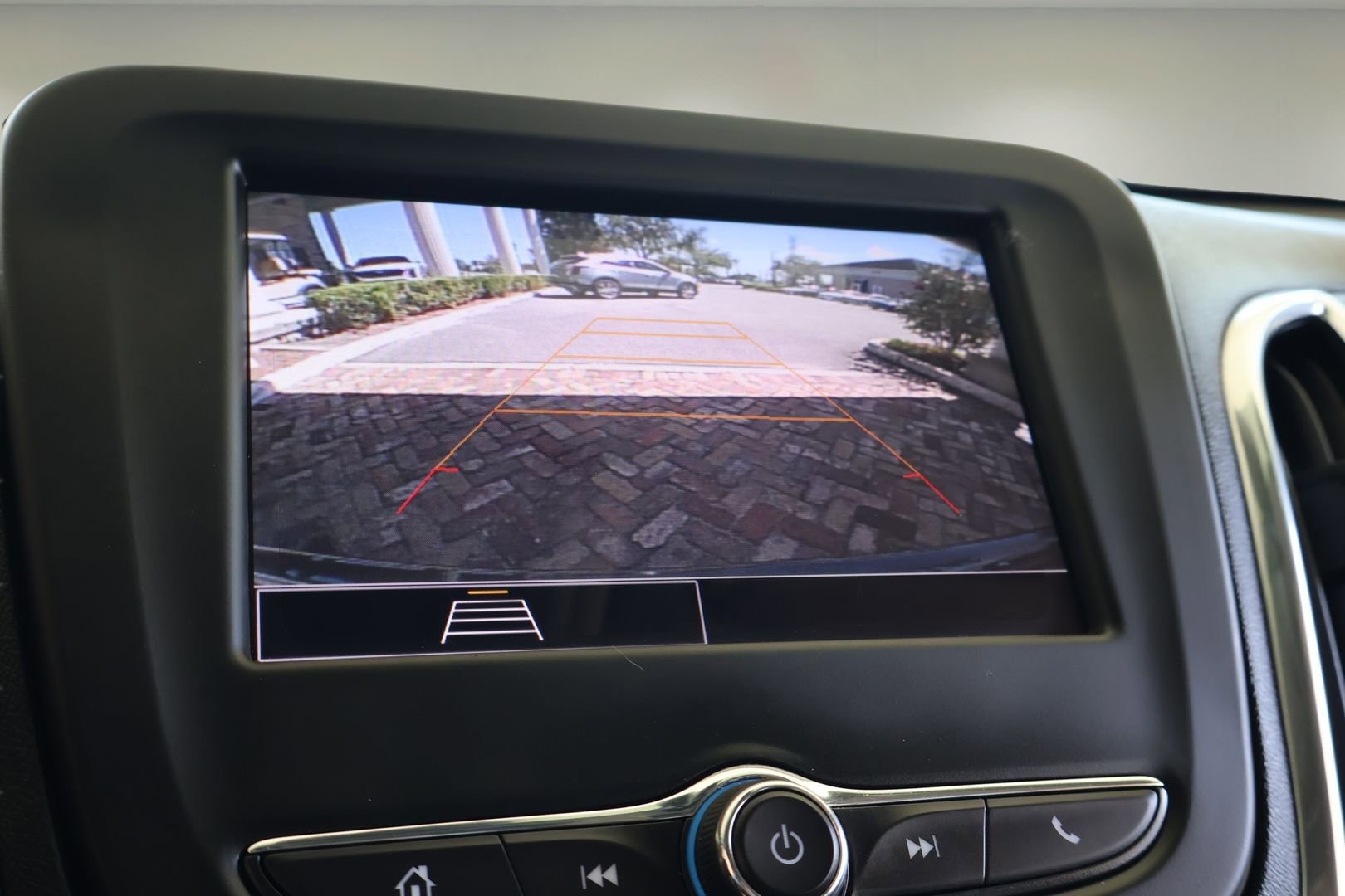 Used 2024 Chevrolet Equinox LT image 25