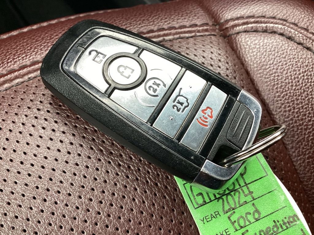 Used 2024 Ford Expedition Max Limited image 42
