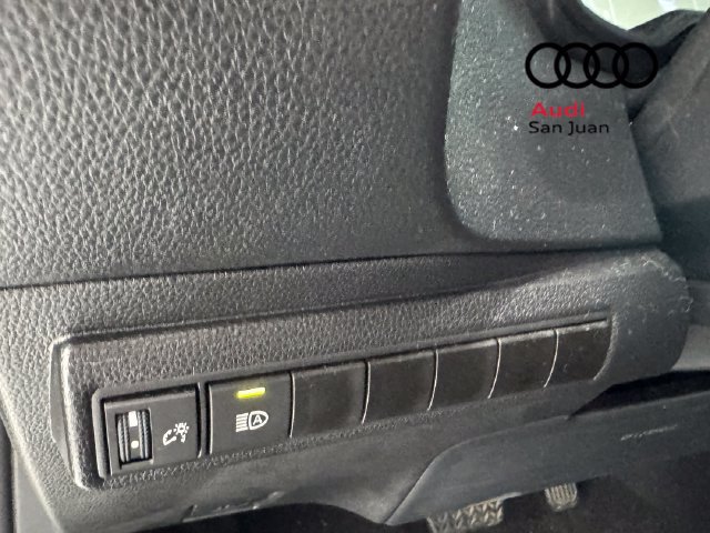 Used 2026 Toyota Corolla SE FWD image 25