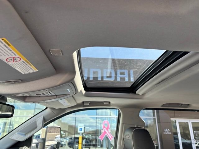 Used 2018 Chevrolet Silverado 3500 High Country w/ Duramax Plus Package image 13