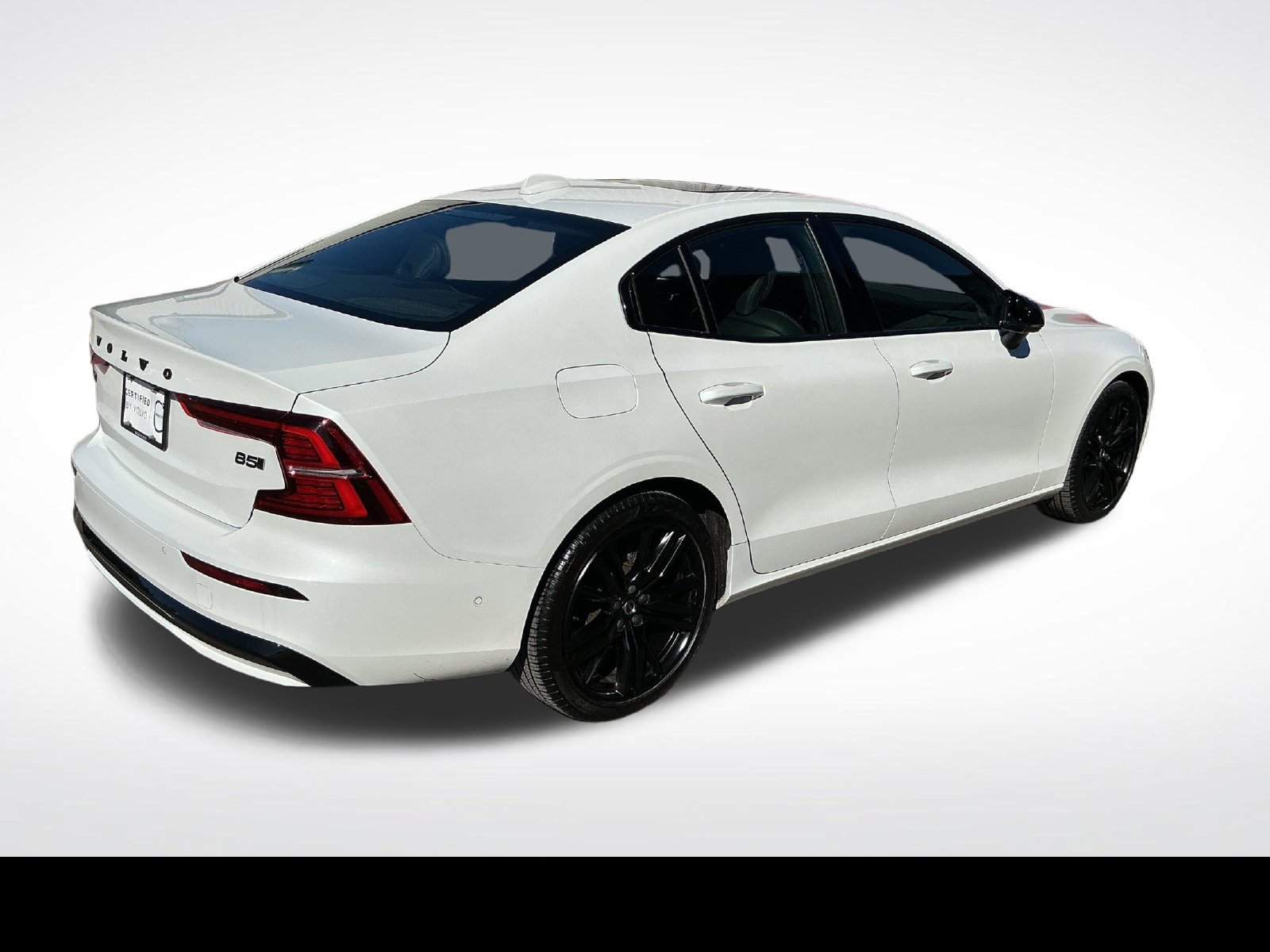 Certified 2024 Volvo S60 B5 Plus w/ Climate Package AWD/4WD image 5