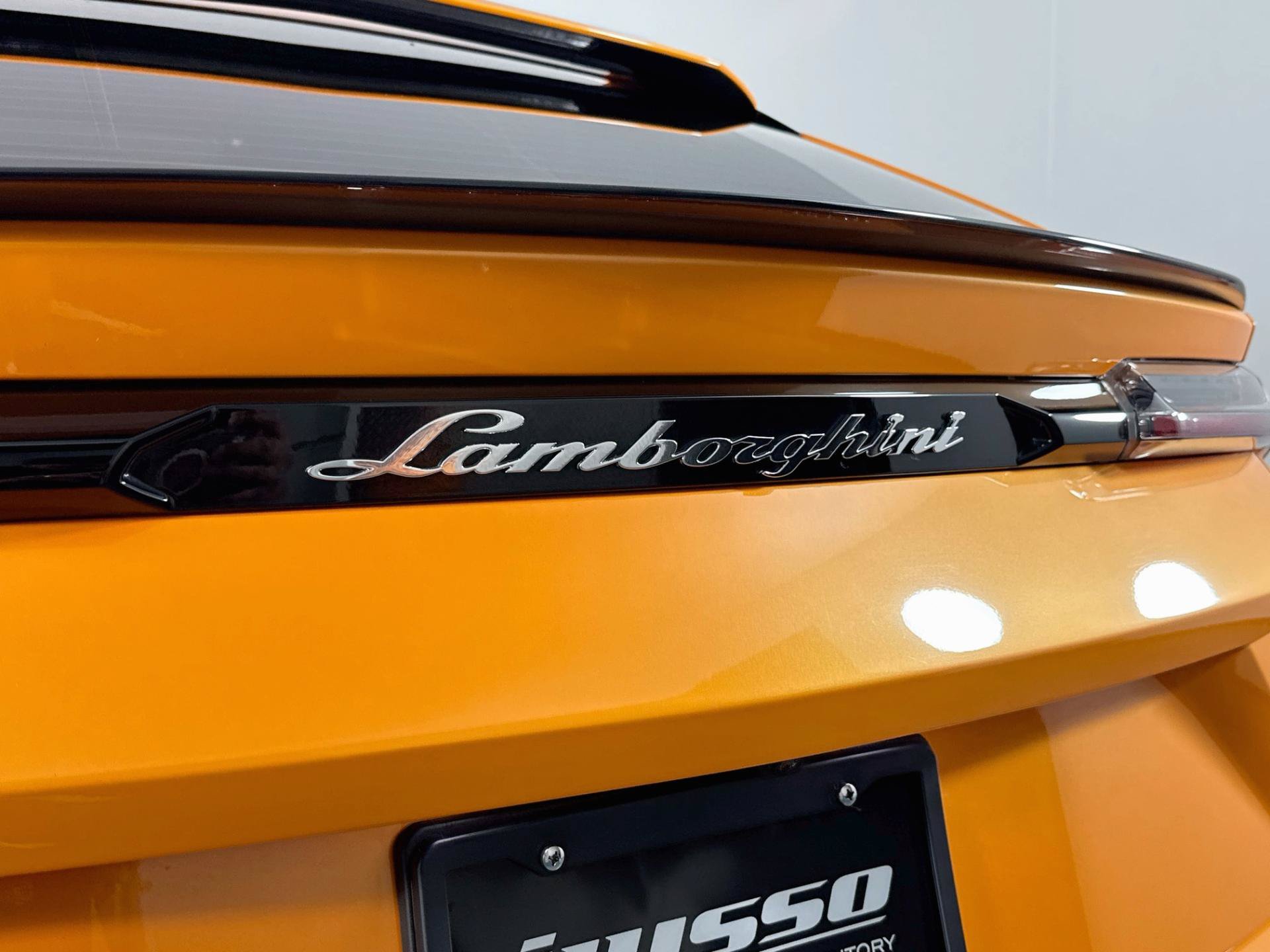 Used 2022 Lamborghini Urus AWD/4WD image 47