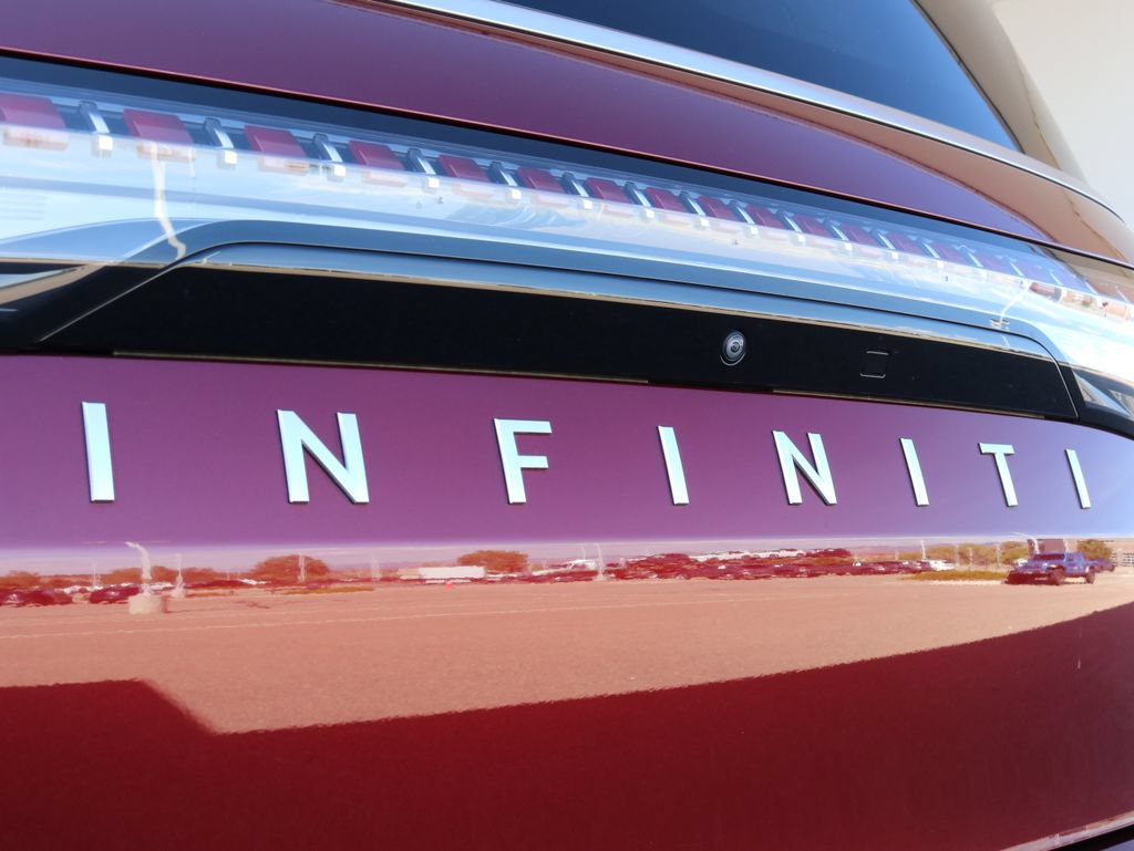 Certified 2025 INFINITI QX80 Sensory w/ Premium Cargo Package AWD/4WD image 40