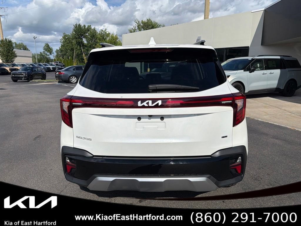 Used 2024 Kia Seltos S AWD/4WD image 9