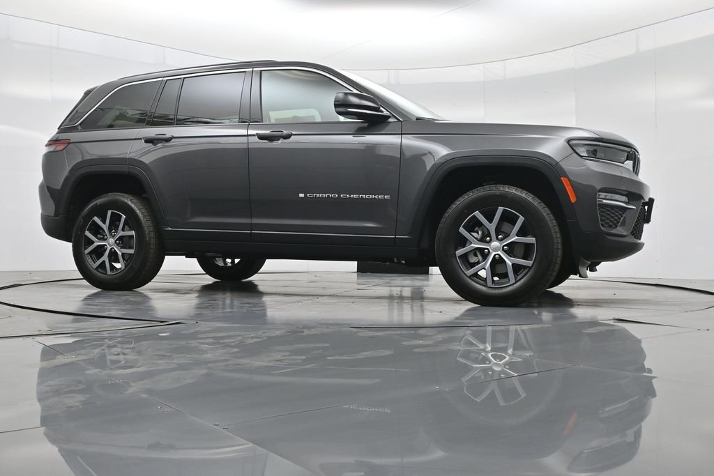 New 2025 Jeep Grand Cherokee Limited image 48