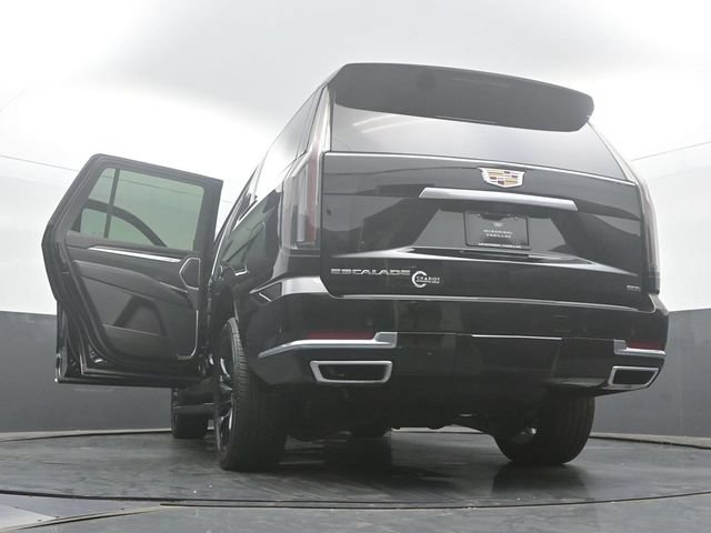 Certified 2025 Cadillac Escalade Premium Luxury w/ Touring Package AWD/4WD image 64