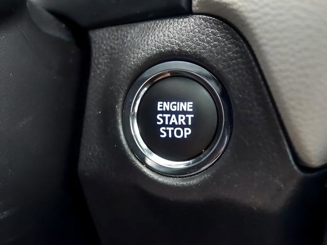 Certified 2025 Toyota RAV4 XLE AWD/4WD image 17