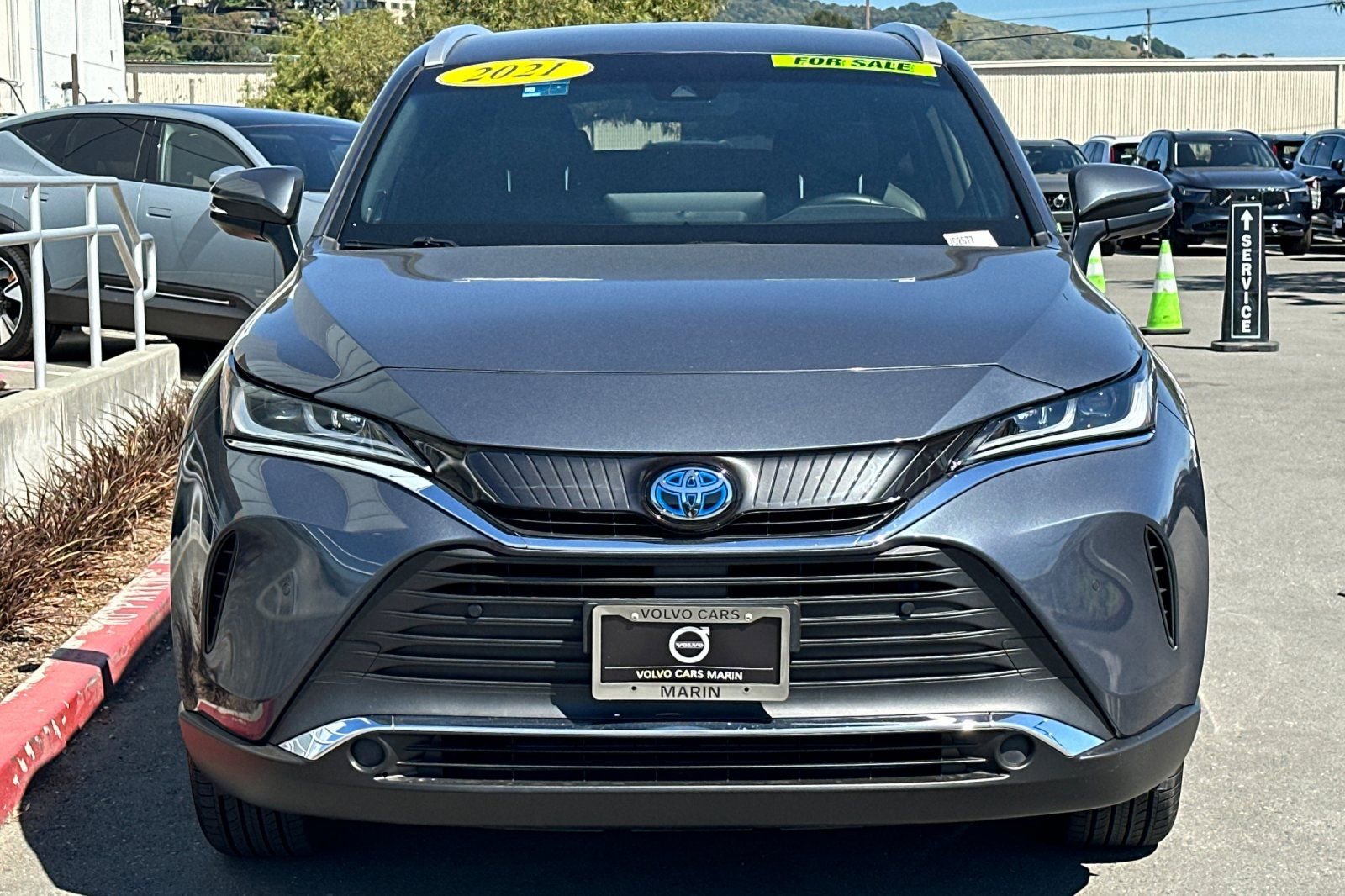 Used 2021 Toyota Venza XLE image 10