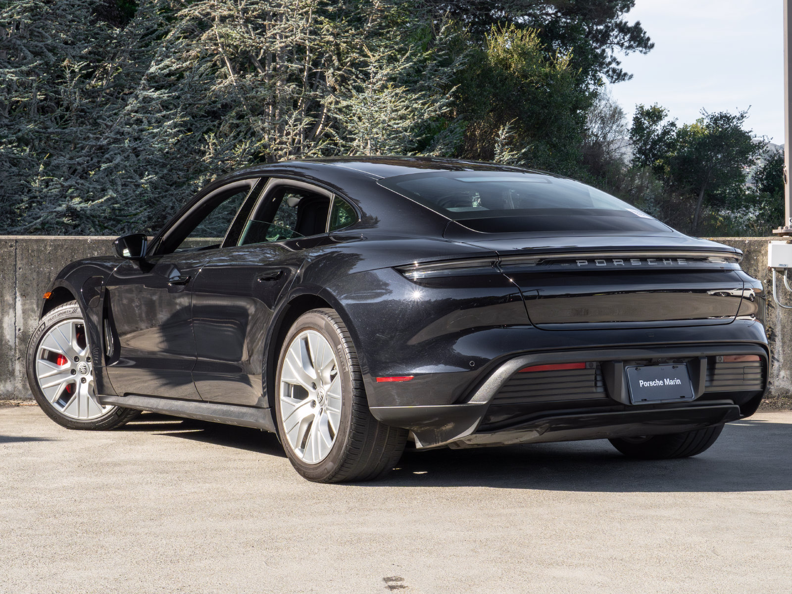 Used 2021 Porsche Taycan 4S AWD/4WD image 3