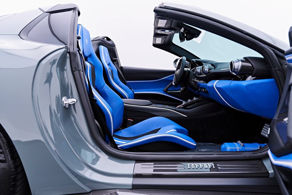 Used 2023 Ferrari 812 GTS RWD image 62