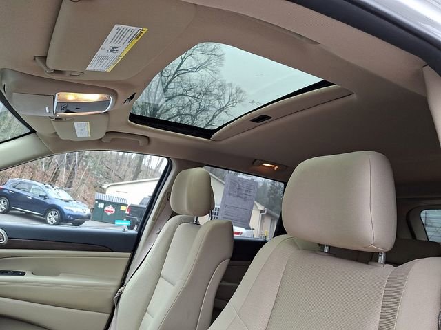 Used 2015 Jeep Grand Cherokee Laredo w/ Quick Order Package 23E image 16