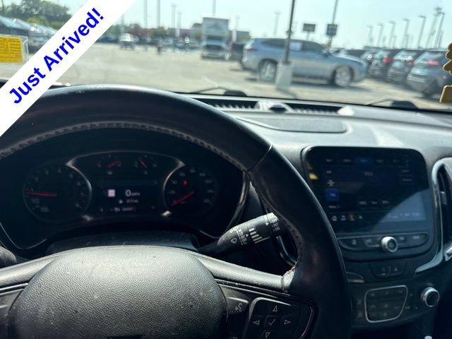 Used 2022 Chevrolet Equinox RS w/ RS Leather Package FWD image 10