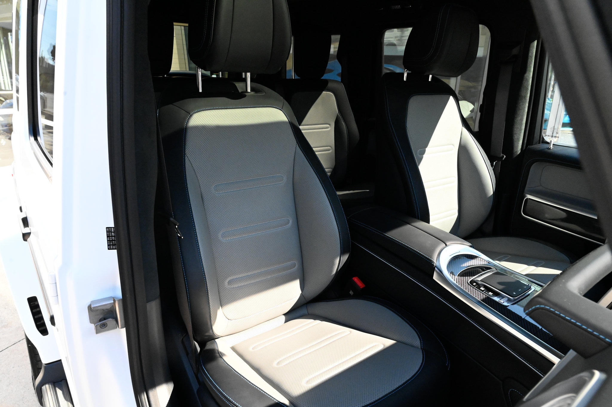 Used 2025 Mercedes-Benz G 580 w/ EQ Technology image 59