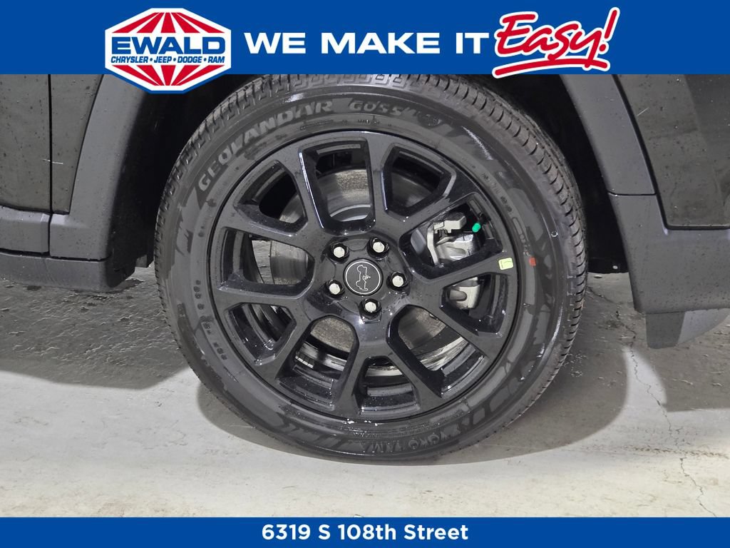 New 2026 Jeep Compass Latitude AWD/4WD image 10