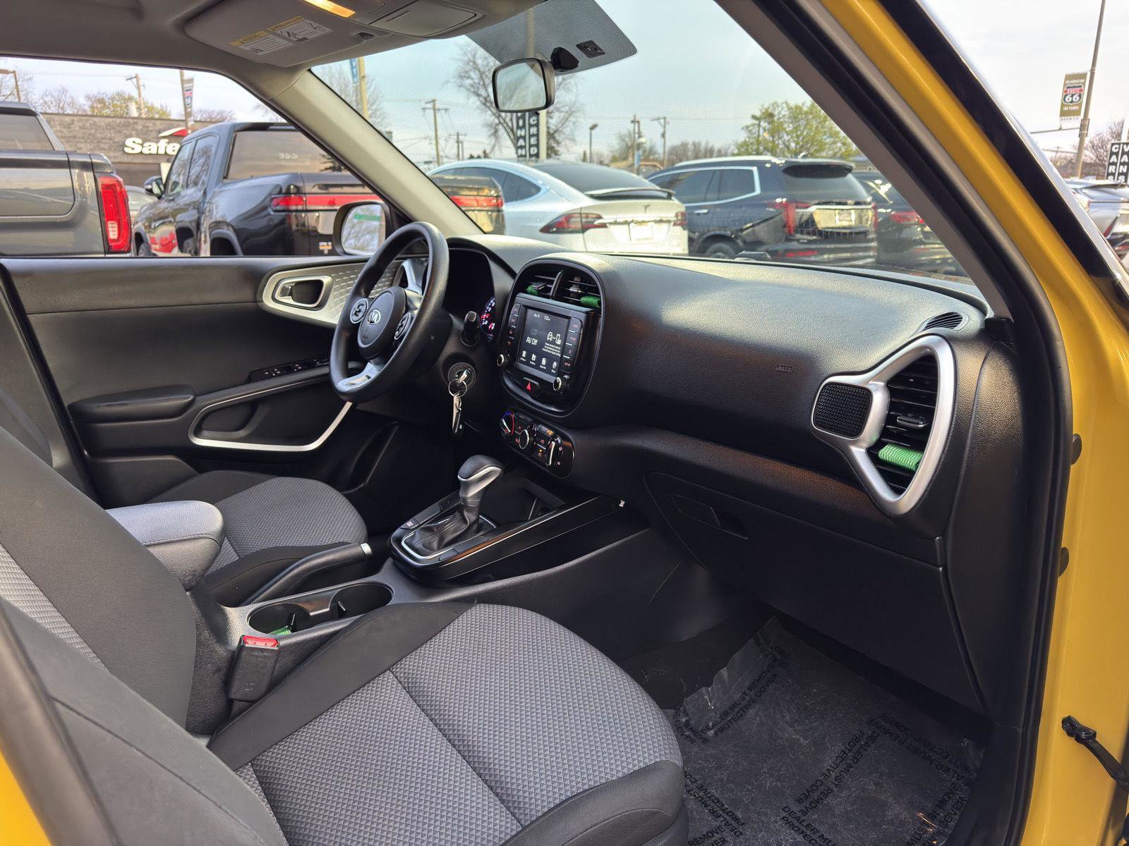 Used 2020 Kia Soul LX FWD image 40