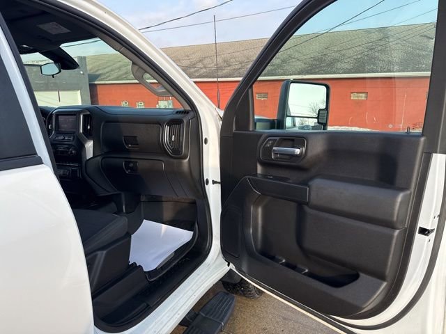 Used 2022 Chevrolet Silverado 2500 Custom w/ Custom Convenience Package image 36