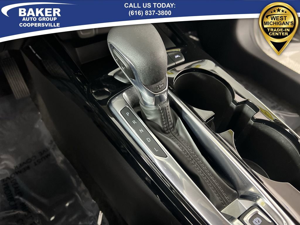 Certified 2024 Chevrolet Trax LT w/ Driver Confidence Package image 16