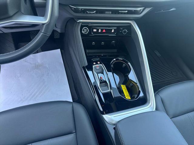 Certified 2025 Audi Q5 Premium Plus w/ Premium Plus AWD/4WD image 24