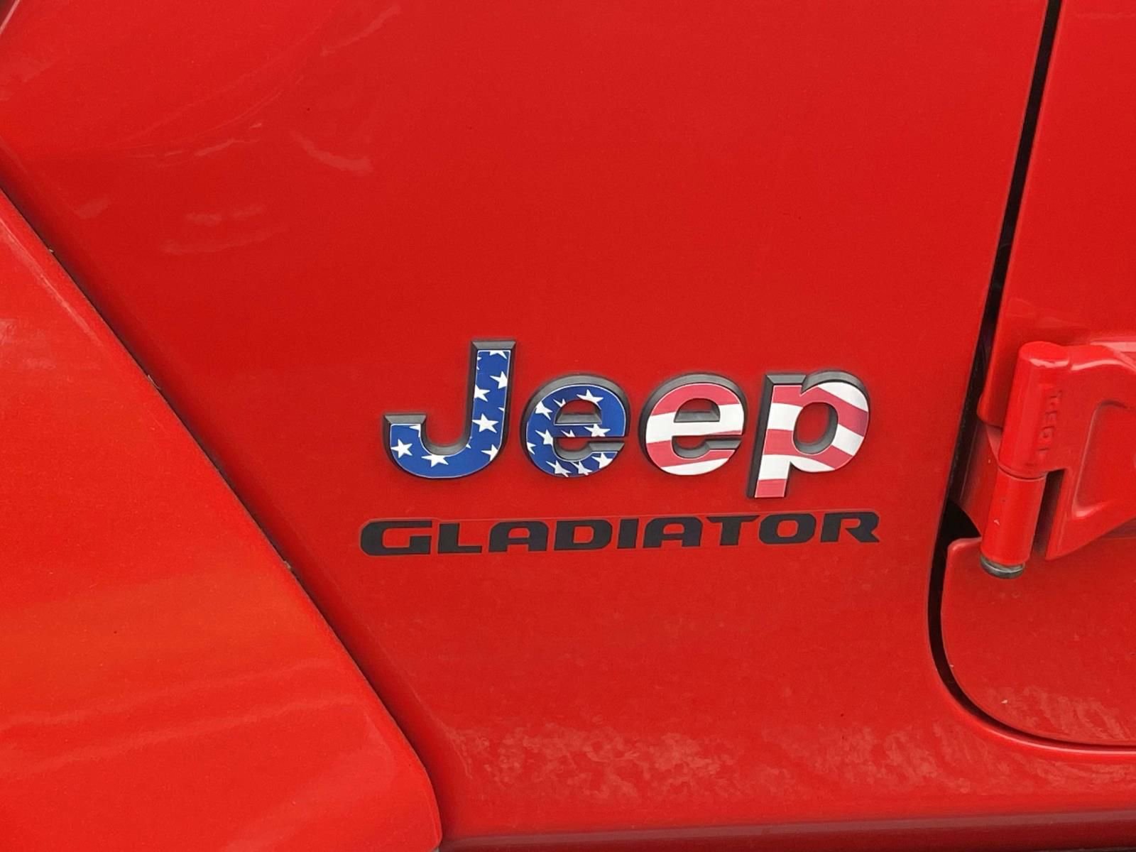 Used 2022 Jeep Gladiator Willys AWD/4WD image 12