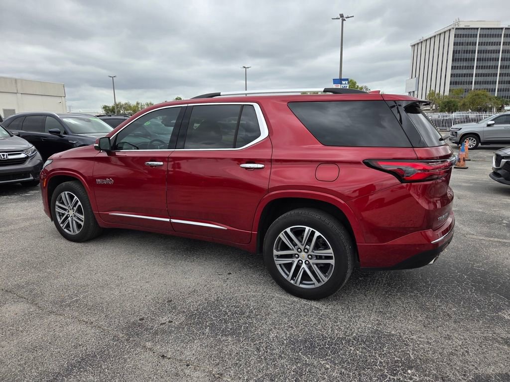 Used 2023 Chevrolet Traverse High Country image 13