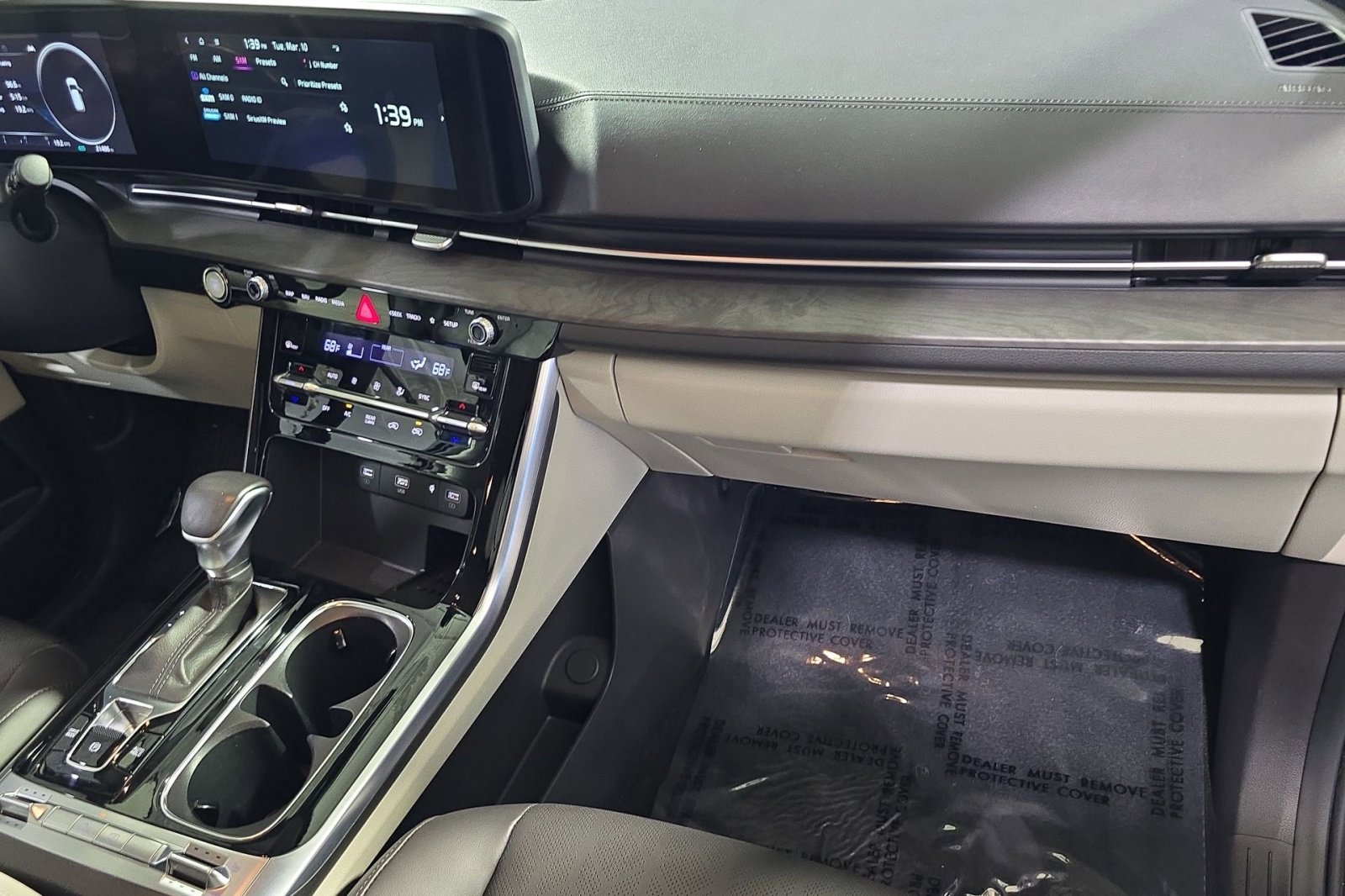 Used 2023 Kia Carnival SX image 36