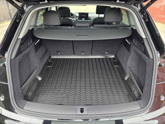 Used 2023 Audi Q5 2.0T Premium Plus w/ Premium Plus Package AWD/4WD image 14