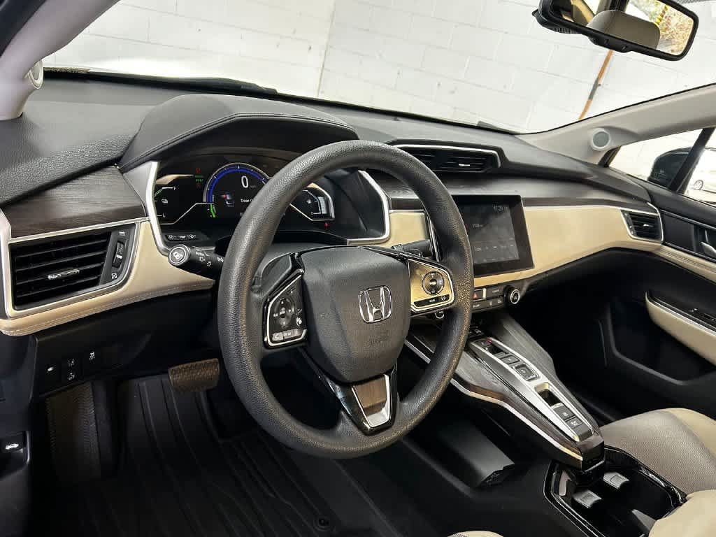 Used 2019 Honda Clarity Plug-In Hybrid image 2