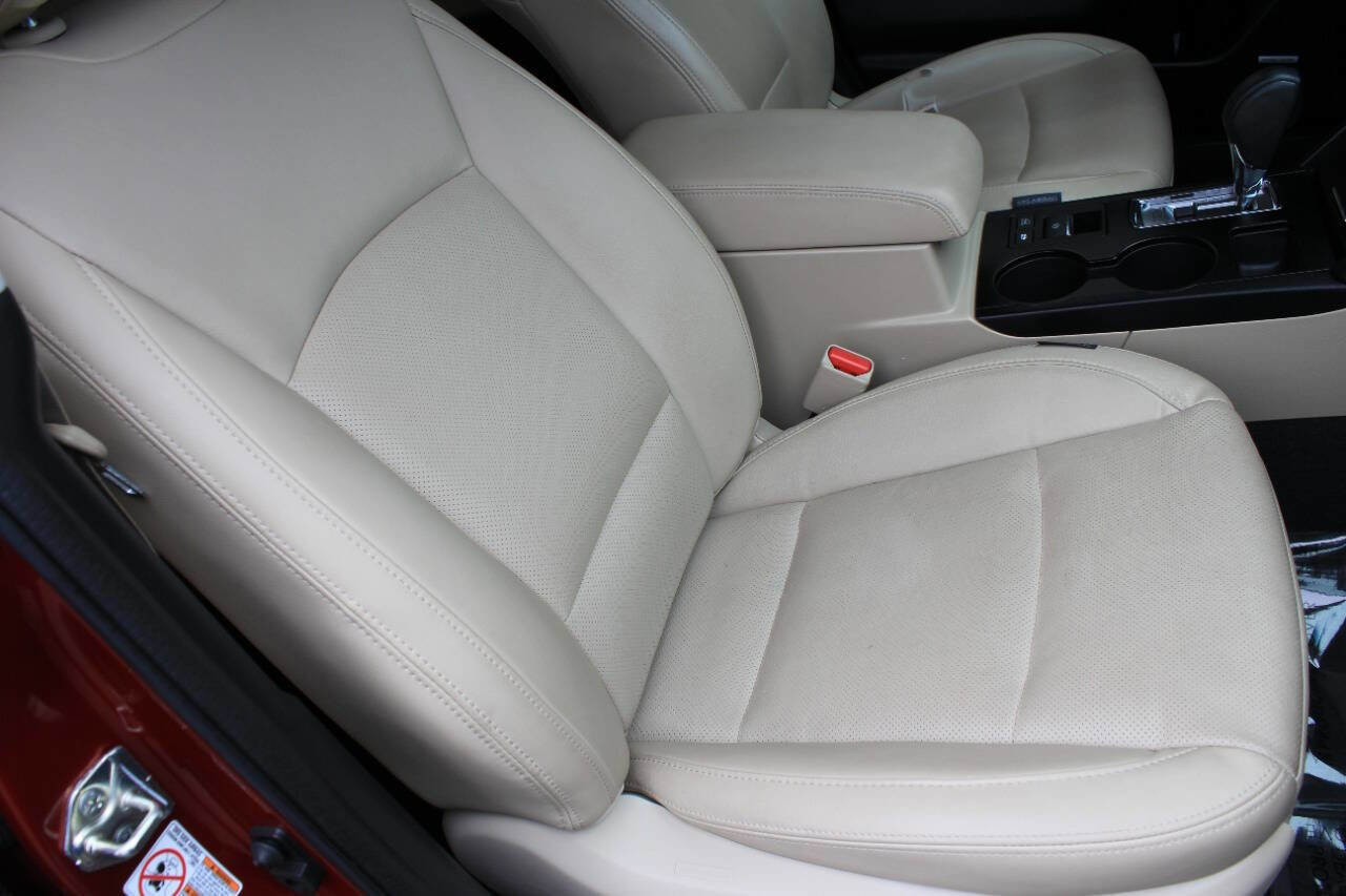 Used 2016 Subaru Outback 3.6R Limited image 18