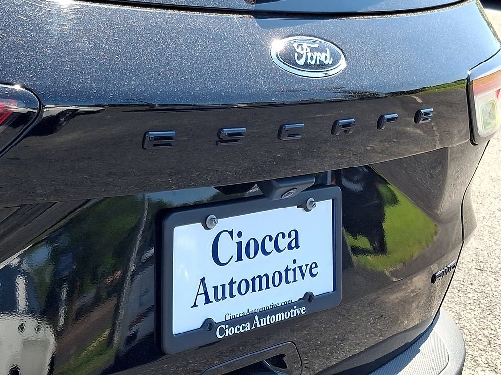 Used 2022 Ford Escape SEL w/ SEL Stealth AWD Package image 31