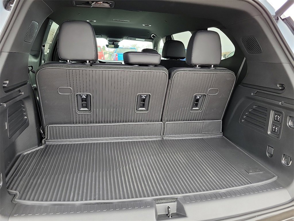 New 2026 GMC Acadia Denali w/ Super Cruise Package image 15