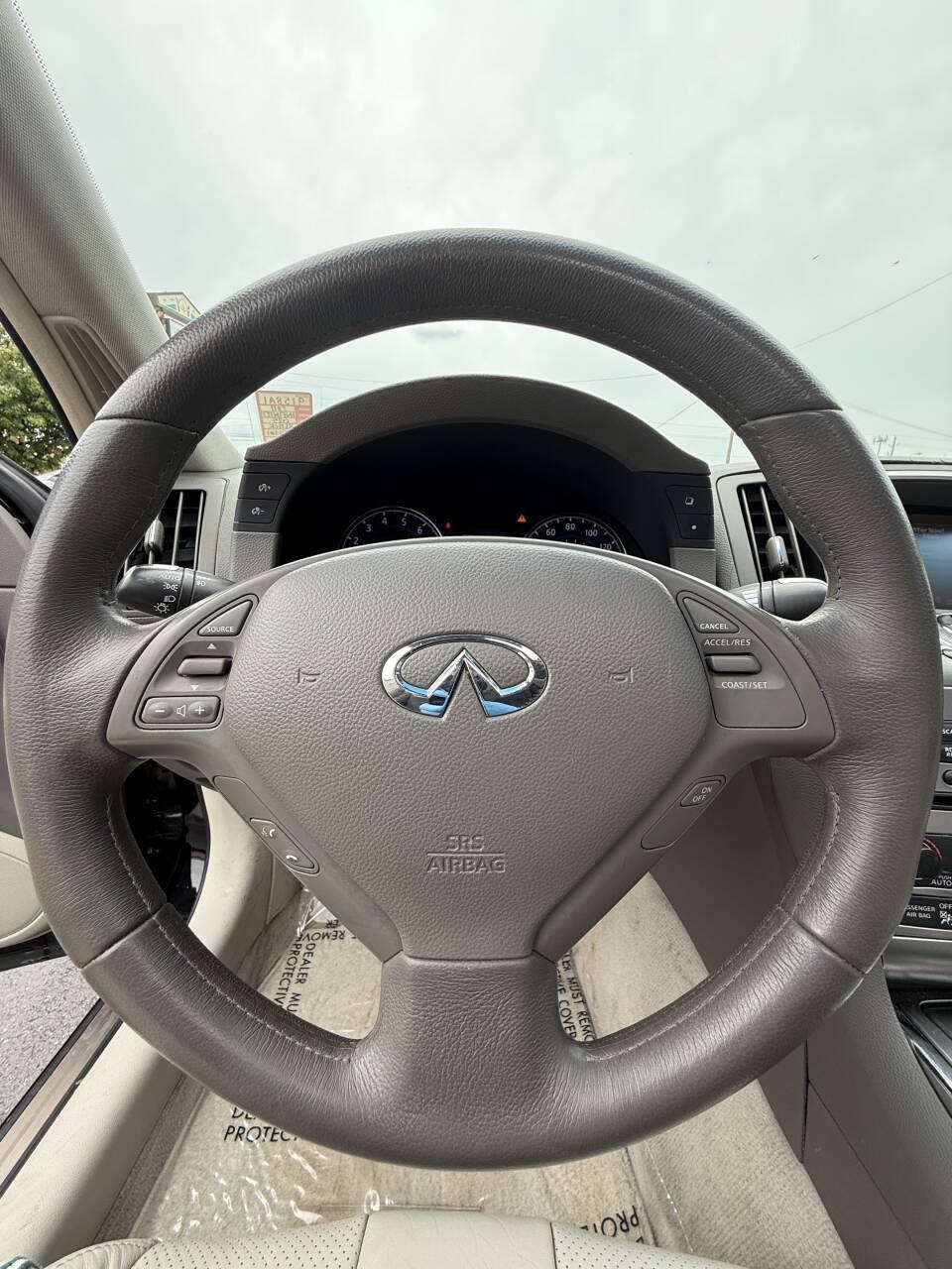 Used 2011 INFINITI G25 x w/ Moonroof Pkg AWD/4WD image 13