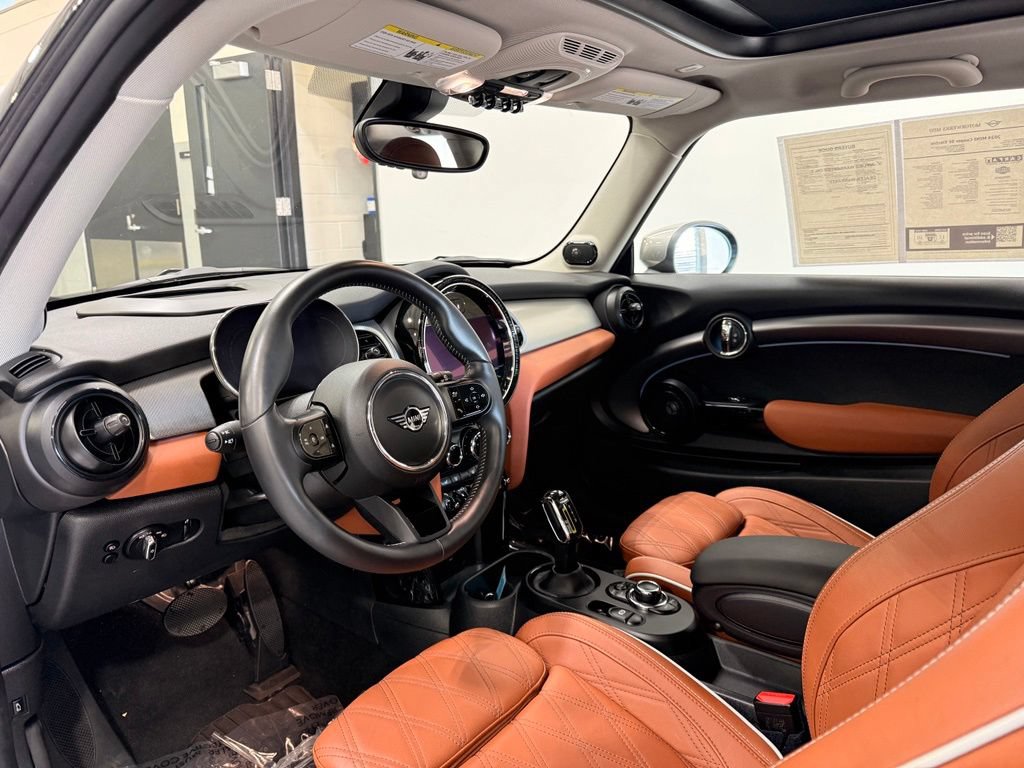 Used 2024 MINI Cooper SE FWD image 11