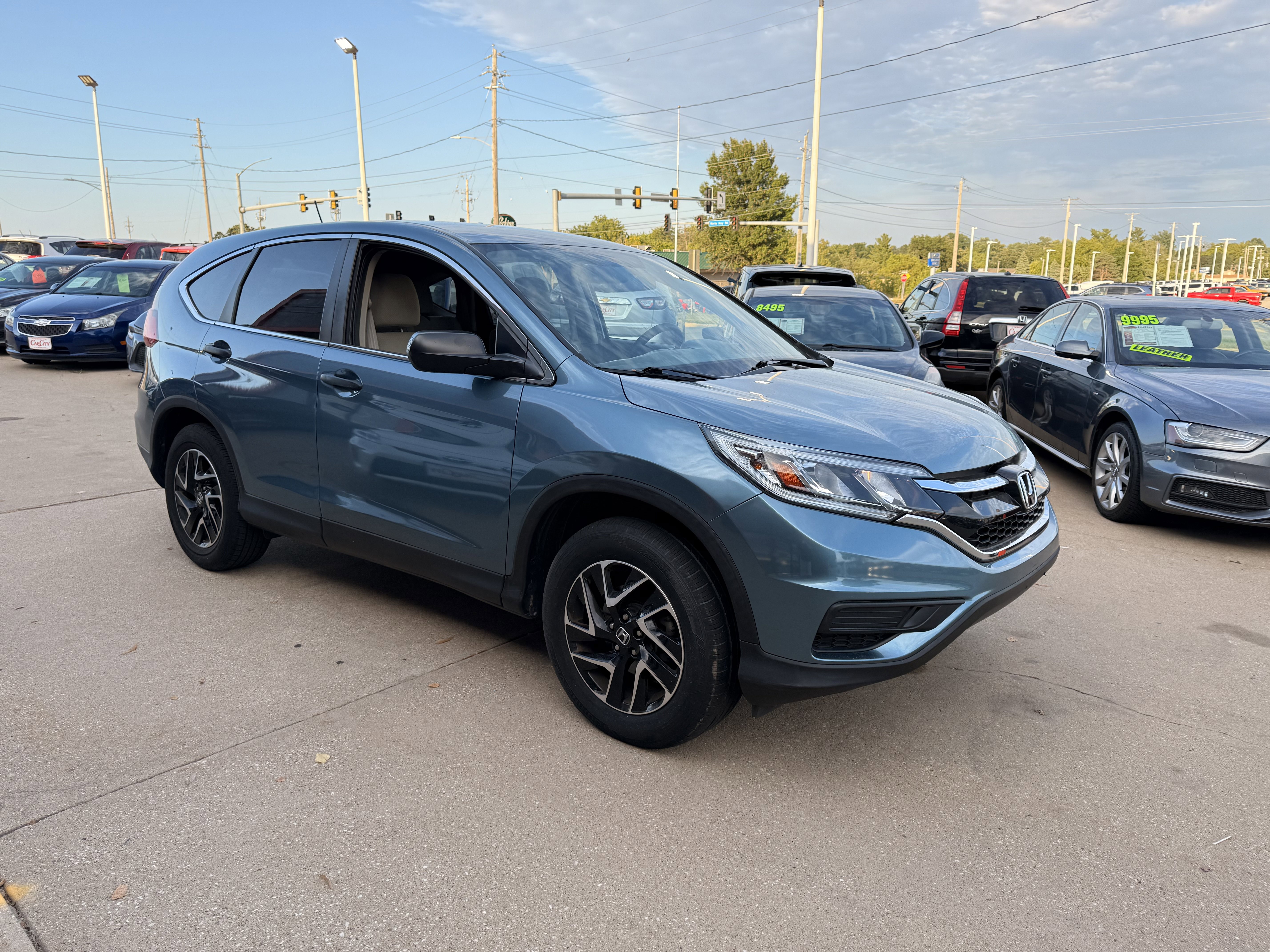 Used 2016 Honda CR-V SE image 2