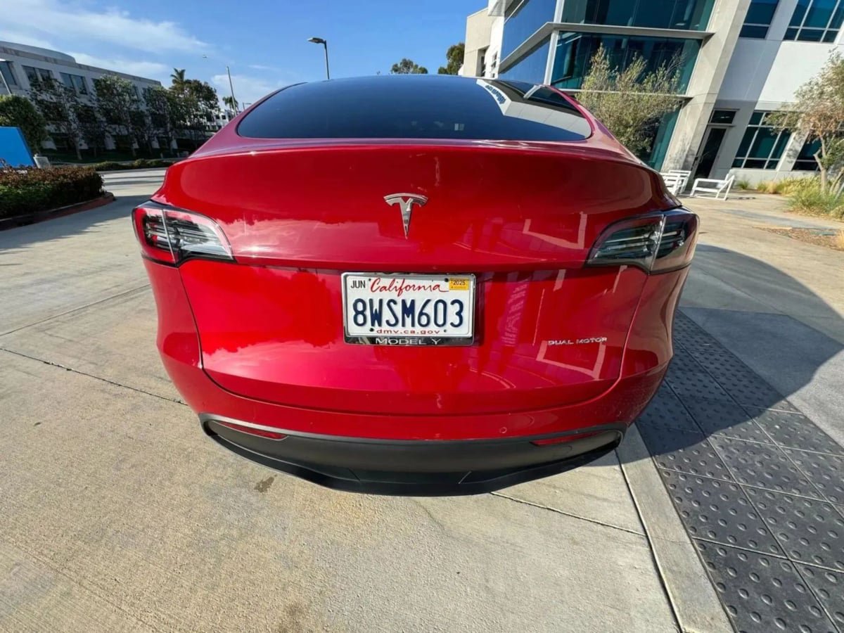 Used 2023 Tesla Model Y Long Range AWD/4WD image 6