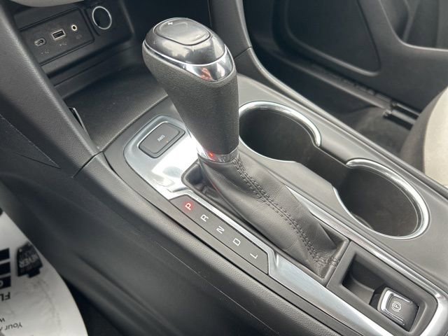 Used 2019 Chevrolet Equinox LS w/ LS Convenience Package AWD/4WD image 22