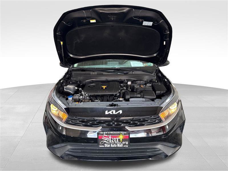 Used 2022 Kia Forte LXS image 11